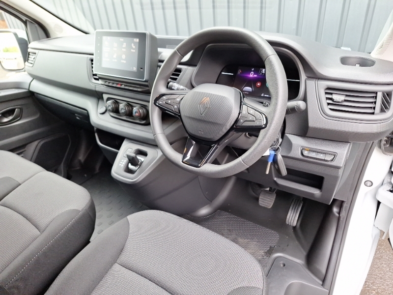 Renault Trafic Sl30 Blue Dci 150 Advance Safety Van Eag9 SD26LDV White #3
