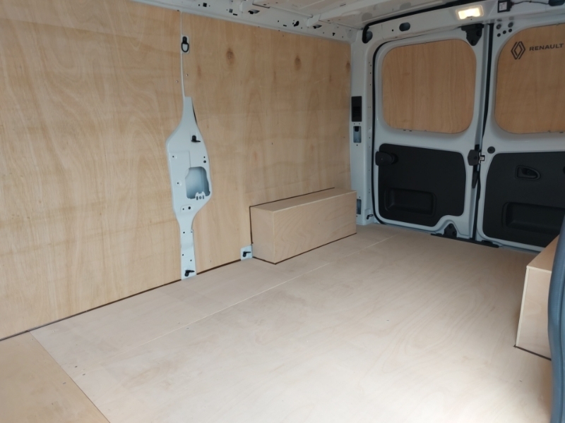 Renault Trafic Ll30 Blue Dci 150 Advance Safety Van Eag9 SD26LTE White #6