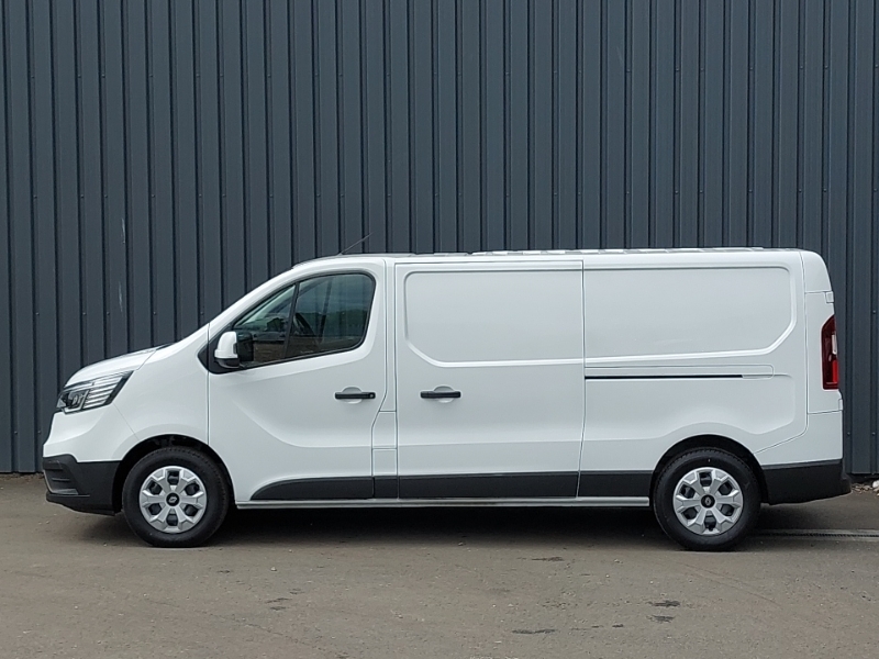 Renault Trafic Ll30 Blue Dci 150 Advance Safety Van Eag9 SD26LTE White #4