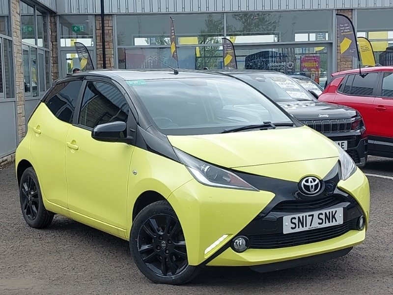 Toyota Aygo 1.0 Vvt-i X-cite 3 Yellow