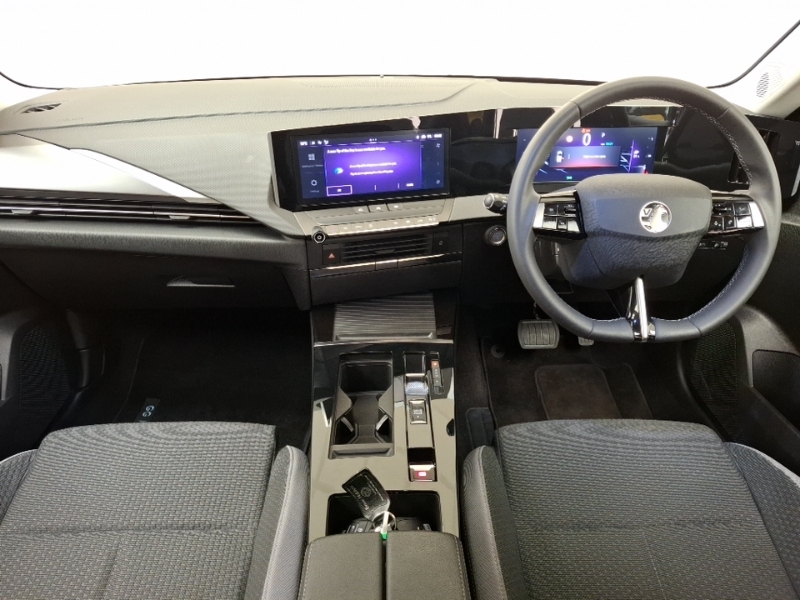 Vauxhall Astra 115Kw Design 54Kwh Yellow #3