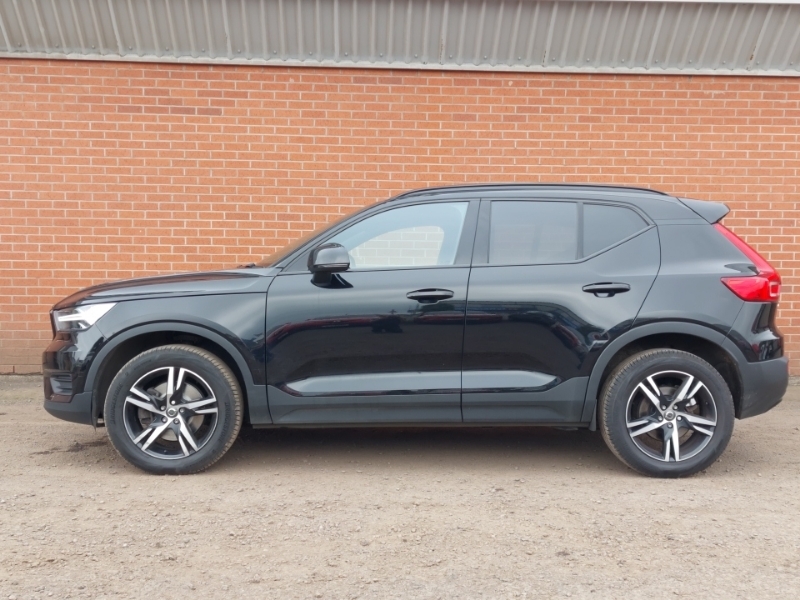 Volvo XC40 2.0 B4p R Design SG71OJL Black #4