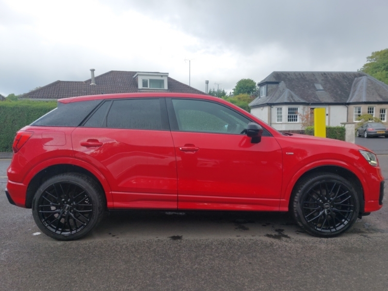 Audi Q2 30 Tfsi Black Edition SA69OER Red #4