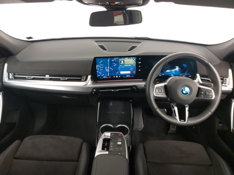 BMW iX2 230Kw Xdrive30 M Sport 65Kwh GV25LNK White #4