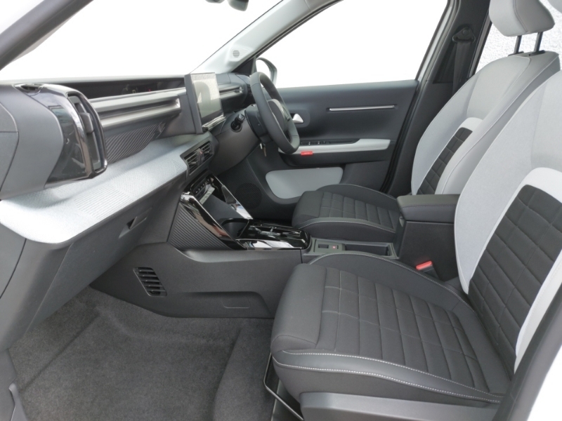 Citroen C3 1.2 Hybrid 110 Max E-dcs6 White #5