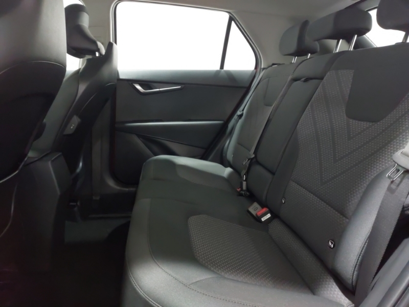 Kia Niro 1.6 Gdi 127 Hybrid 2 Nav Dct Red #6