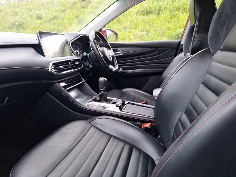 MG HS 1.5 T-gdi Exclusive LA69ZCE Red #5