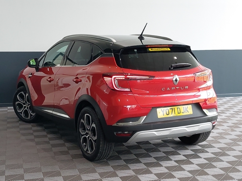 Renault Captur 1.6 E-tech Hybrid 145 S Edition Red #2