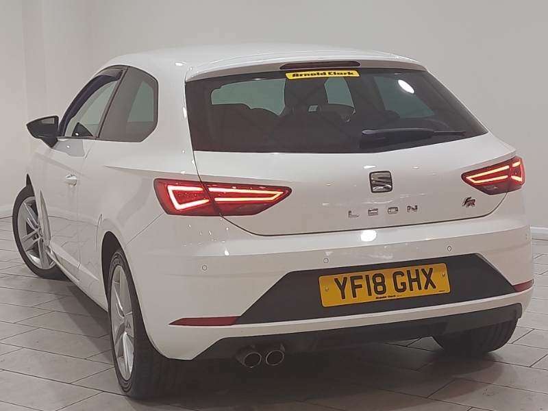 Seat Leon 1.4 Ecotsi 150 Fr Technology Dsg YF18GHX White #2