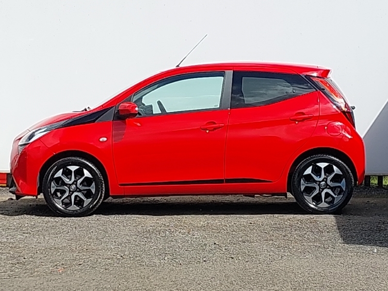 Toyota Aygo 1.0 Vvt-i X-plore DK68TFO Red #4