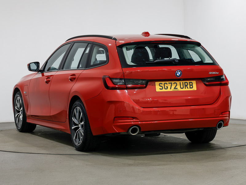 BMW 3 Series 330E Sport Step SG72URB Red #2