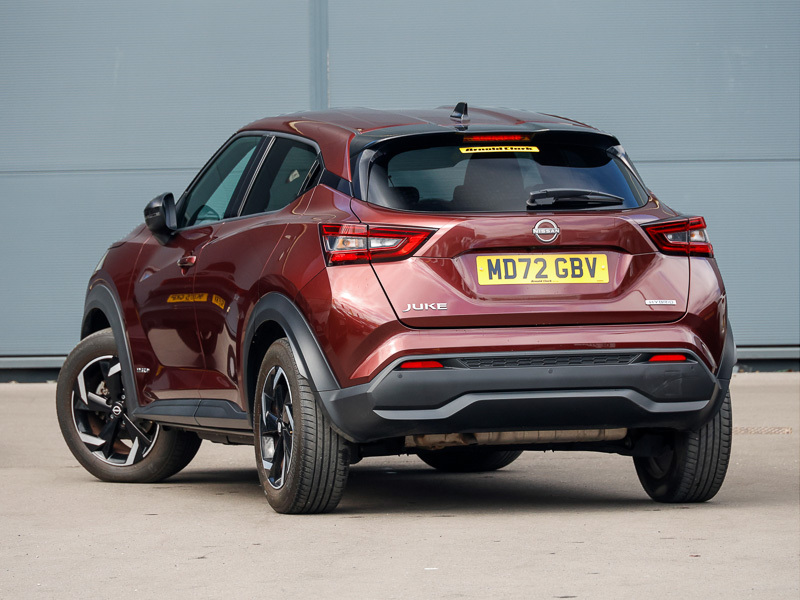 Nissan Juke 1.6 Hybrid N-connecta MD72GBV Red #2