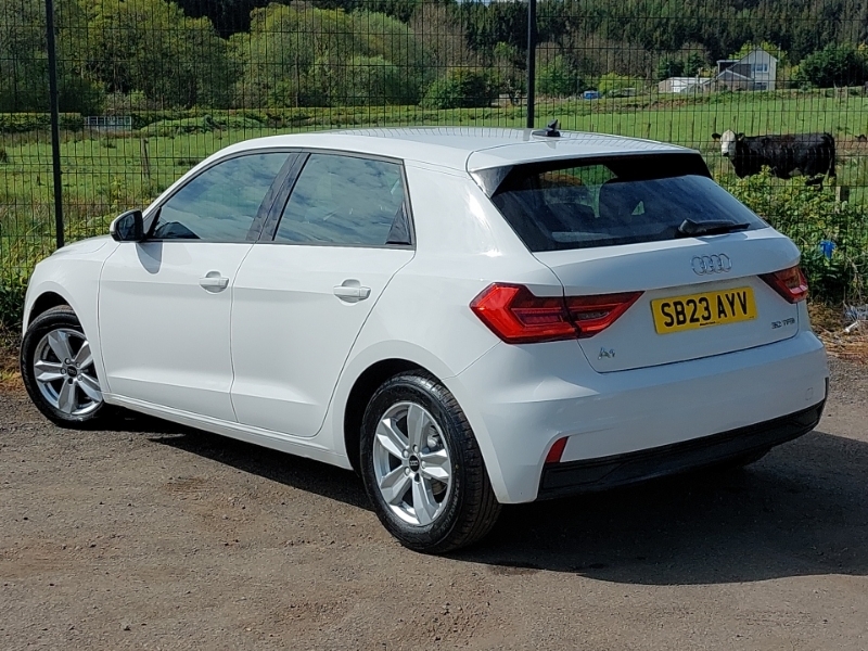 Audi A1 30 Tfsi 110 Technik SB23AYV White #2