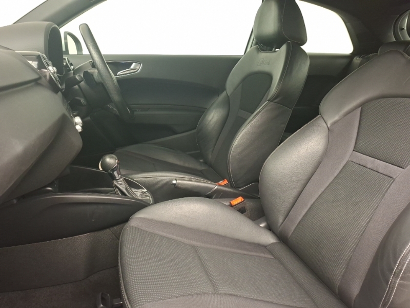 Audi A1 1.4 Tfsi S Line S Tronic PY17OTF White #5