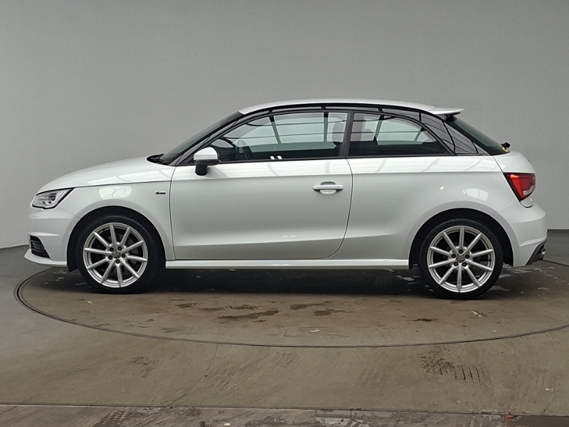 Audi A1 1.4 Tfsi S Line S Tronic PY17OTF White #4