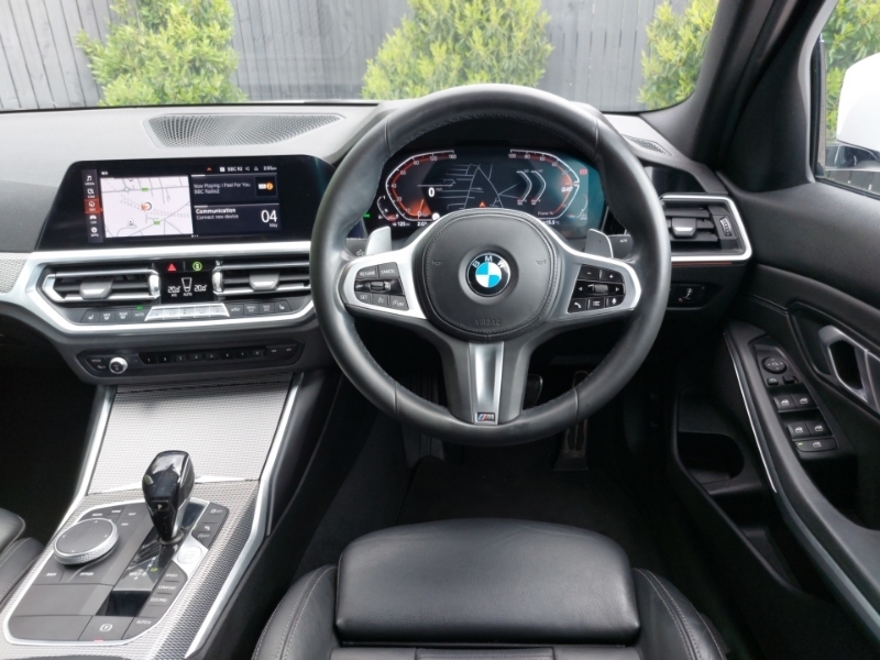 BMW 3 Series 320I M Sport Step YF70WMW White #5