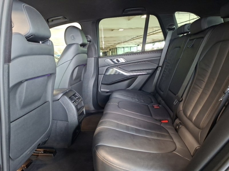 BMW X5 Xdrive40i M Sport EJ19WCV Black #6