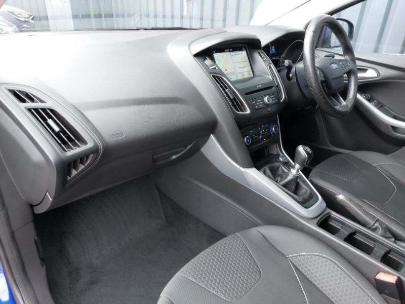 Ford Focus 1.5 Tdci 120 Zetec Edition SC17AHE Blue #5