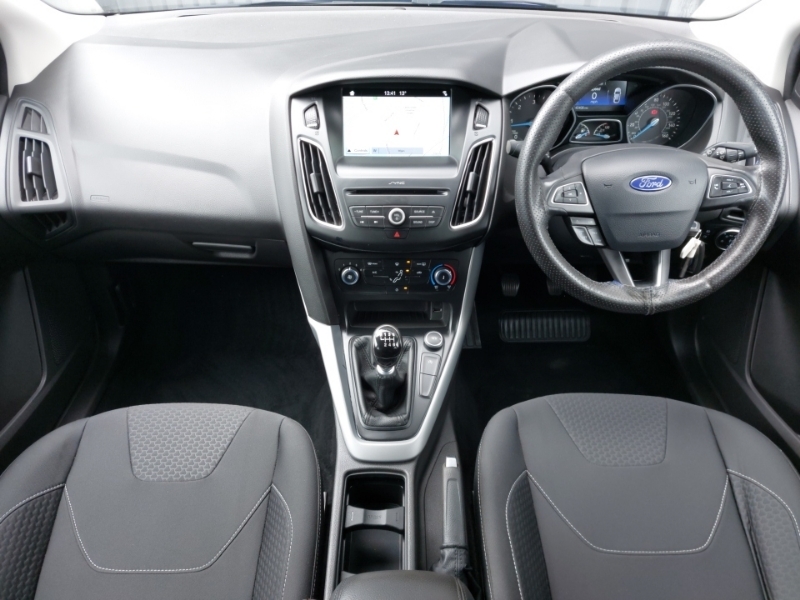 Ford Focus 1.5 Tdci 120 Zetec Edition SC17AHE Blue #3