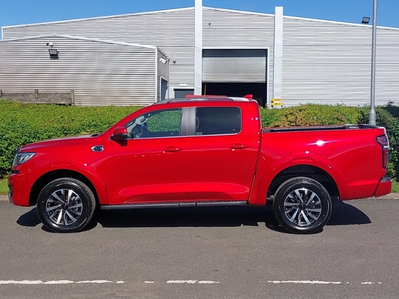 Great Wall POER300 2.4D Turbo Ultra Double Cab Pickup 4X4 Red #4