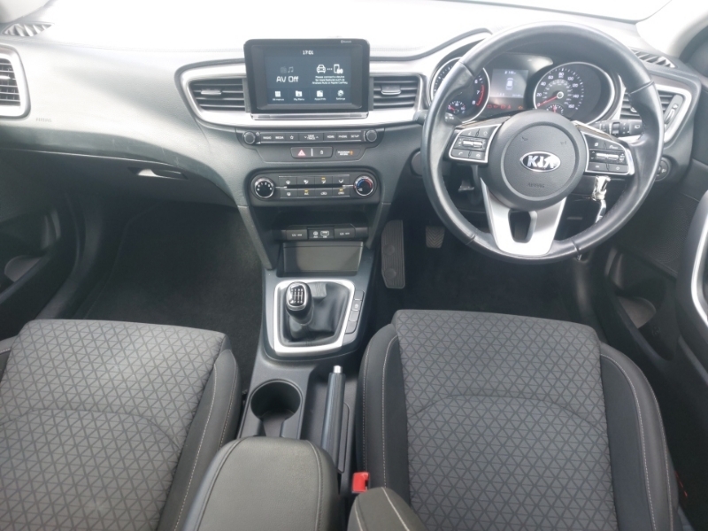 Kia Ceed 1.0T Gdi Isg 2 LF69XXB White #3