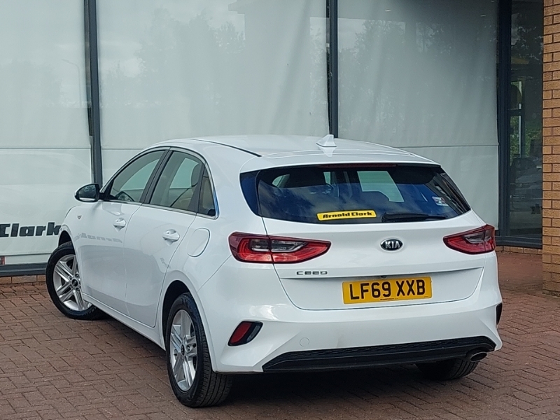 Kia Ceed 1.0T Gdi Isg 2 LF69XXB White #2