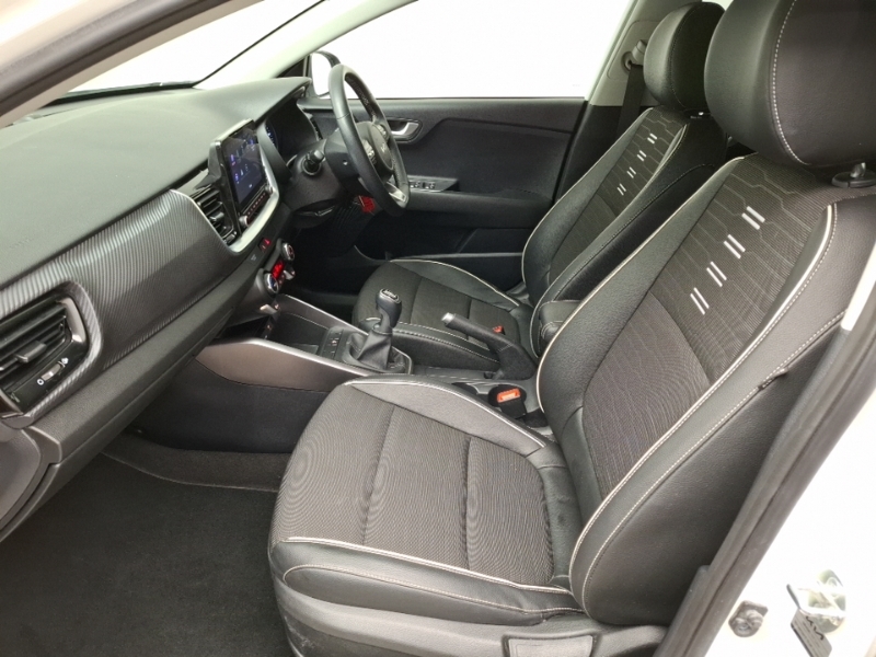 Kia Stonic 1.0T Gdi 99 Gt-line SH23MBU White #5