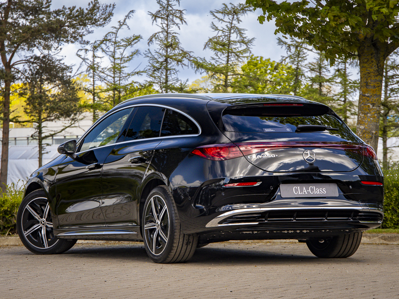 Mercedes-Benz CLA Class Cla 250 200Kw Amg Line Executive 85Kwh Black #2