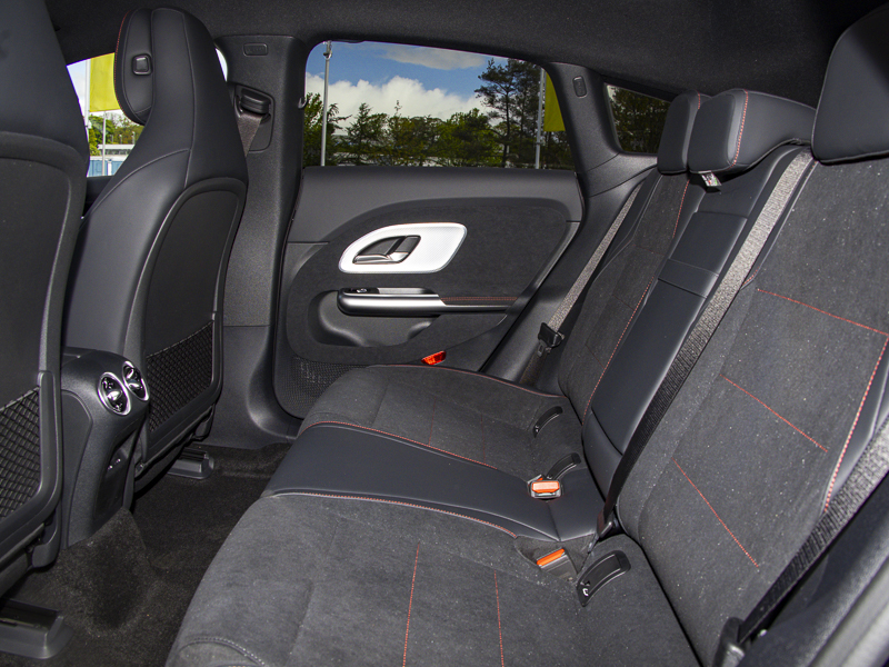 Mercedes-Benz CLA Class Cla 250 200Kw Amg Line Executive 85Kwh Black #6