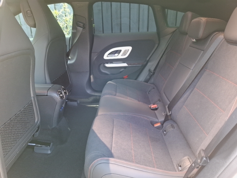 Mercedes-Benz CLA Class Cla 250 200Kw Amg Line Premium 85Kwh White #6