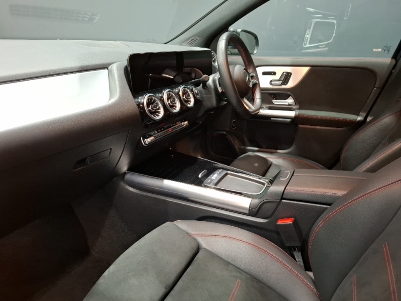 Mercedes-Benz GLA Class Gla 200 Amg Line Premium HF74PSO Black #5