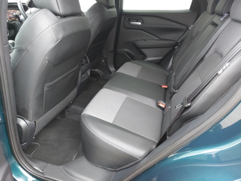 Nissan Qashqai 1.3 Dig-t Mh N-connecta SM25FWN Green #6