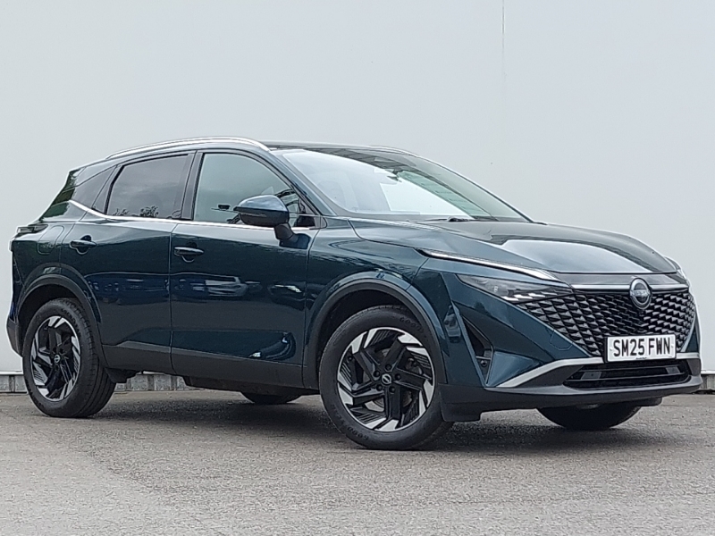 Nissan Qashqai 1.3 Dig-t Mh N-connecta Green