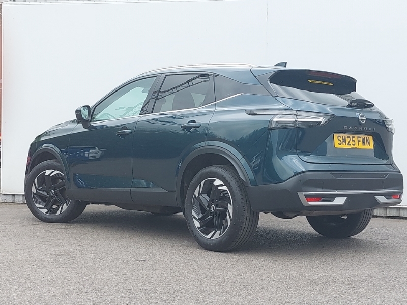 Nissan Qashqai 1.3 Dig-t Mh N-connecta SM25FWN Green #2