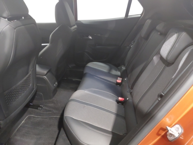 Peugeot e-2008 100Kw Gt 50Kwh Orange #6