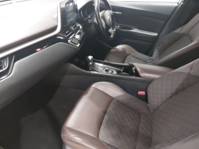 Toyota C-Hr 1.8 Hybrid Excel Cvt NA17PXJ White #5