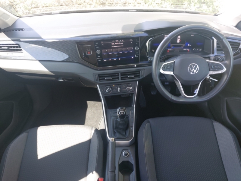 Volkswagen Polo 1.0 Tsi Life SL23WDM Black #3
