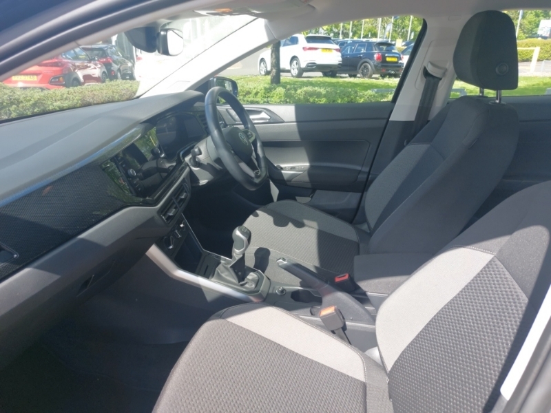 Volkswagen Polo 1.0 Tsi Life SL23WDM Black #5