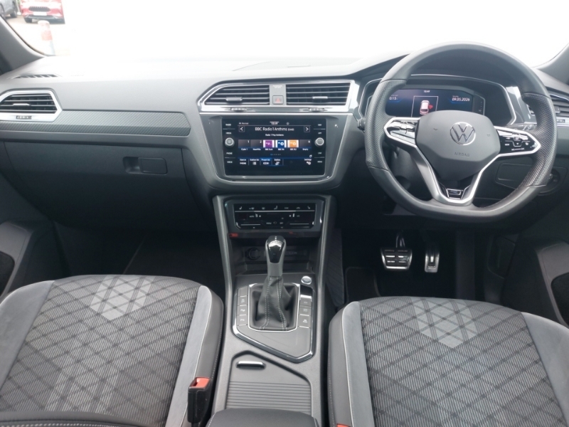 Volkswagen Tiguan 2.0 Tdi R-line Dsg SE73OZH Black #3