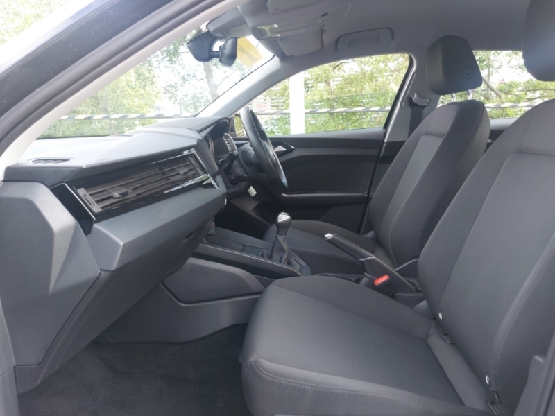 Audi A1 25 Tfsi Technik NJ21LVF Black #5