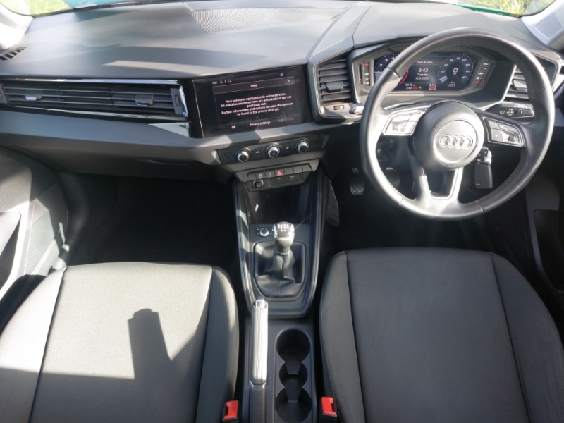 Audi A1 25 Tfsi Technik NJ21LVF Black #3