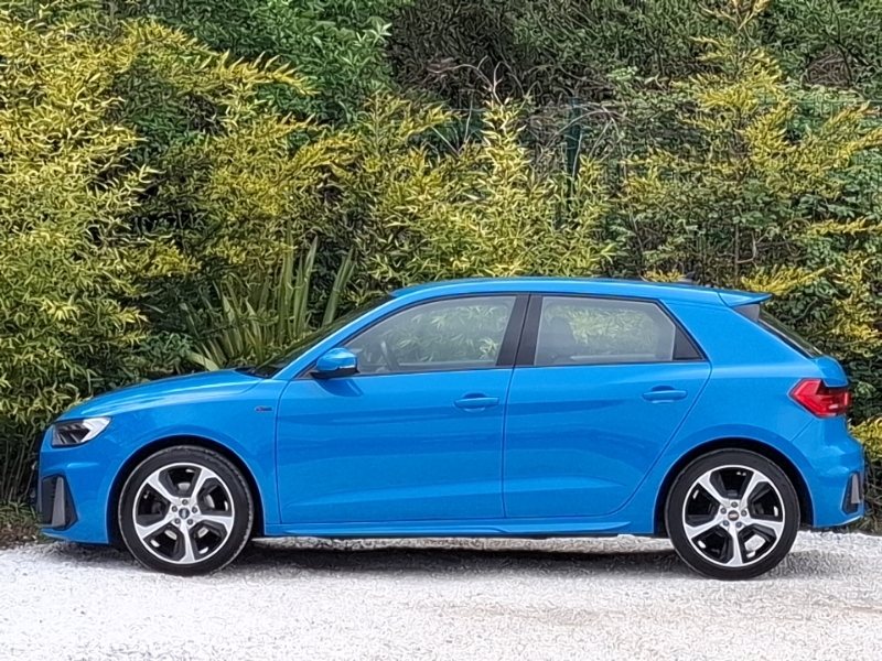 Audi A1 30 Tfsi 110 S Line ST70UAW Blue #4