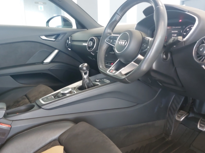Audi TT 45 Tfsi S Line YH69XCS Black #6