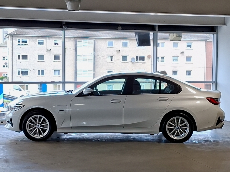 BMW 3 Series 330E Se Pro Step SF71YJN White #4