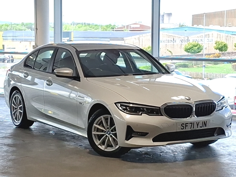 BMW 3 Series 330E Se Pro Step White