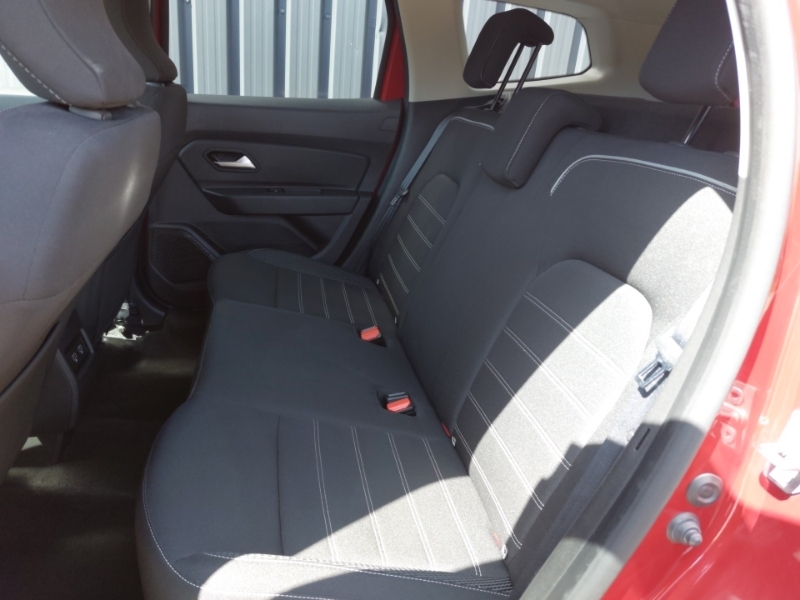 Dacia Duster 1.0 Tce 100 Bi-fuel Prestige SA22ZGF Red #6