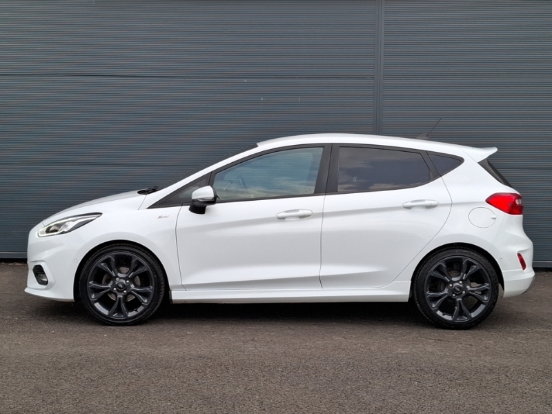 Ford Fiesta 1.0 Ecoboost Hybrid Mhev 125 St-line X Edition BG70FVM White #4