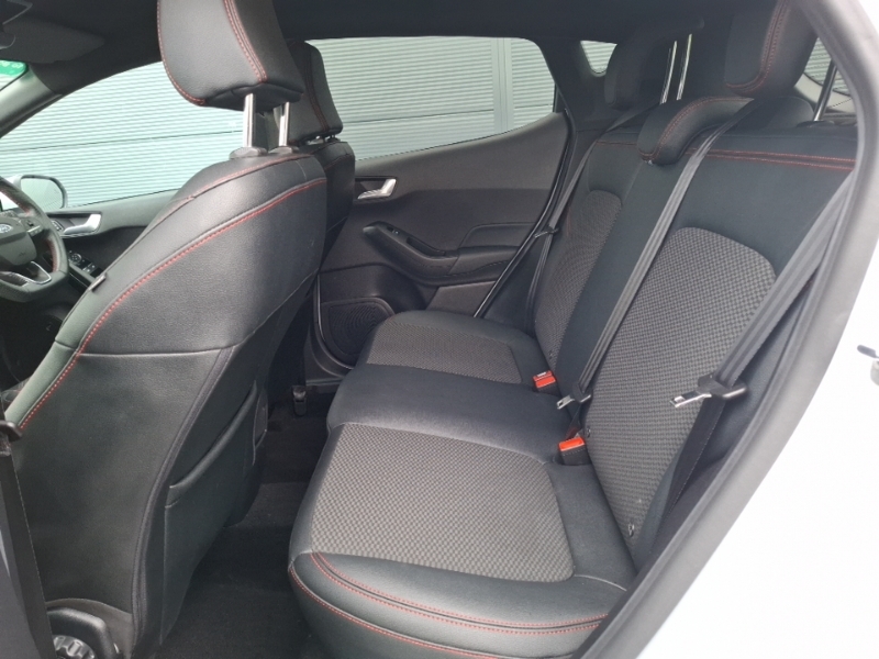 Ford Fiesta 1.0 Ecoboost Hybrid Mhev 125 St-line X Edition BG70FVM White #6
