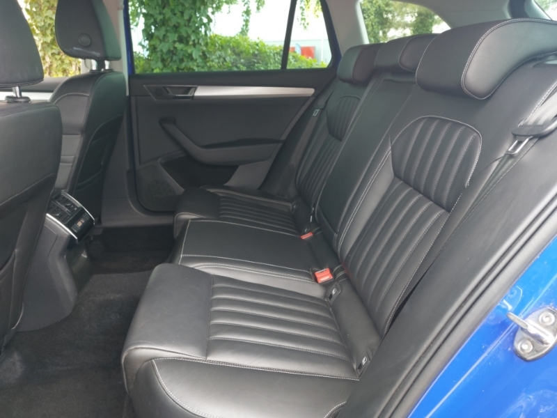 Skoda Superb 1.6 Tdi Cr Se Technology Dsg Blue #6