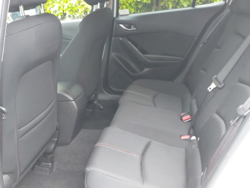 Mazda 3 2.0 Se-l Nav SM67AFK White #6
